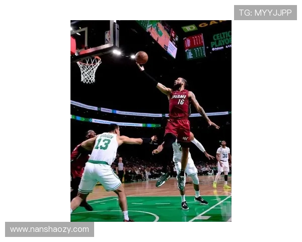 巴特勒首节表现抢眼砍9分3篮板 三分球2中1带领全队进攻