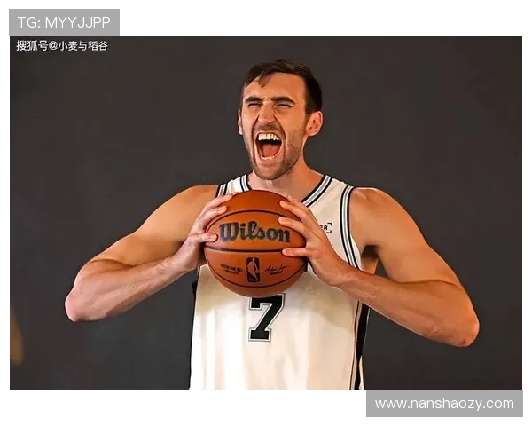 文班亚马专注球队三连胜目标 强调周最佳并非首要追求